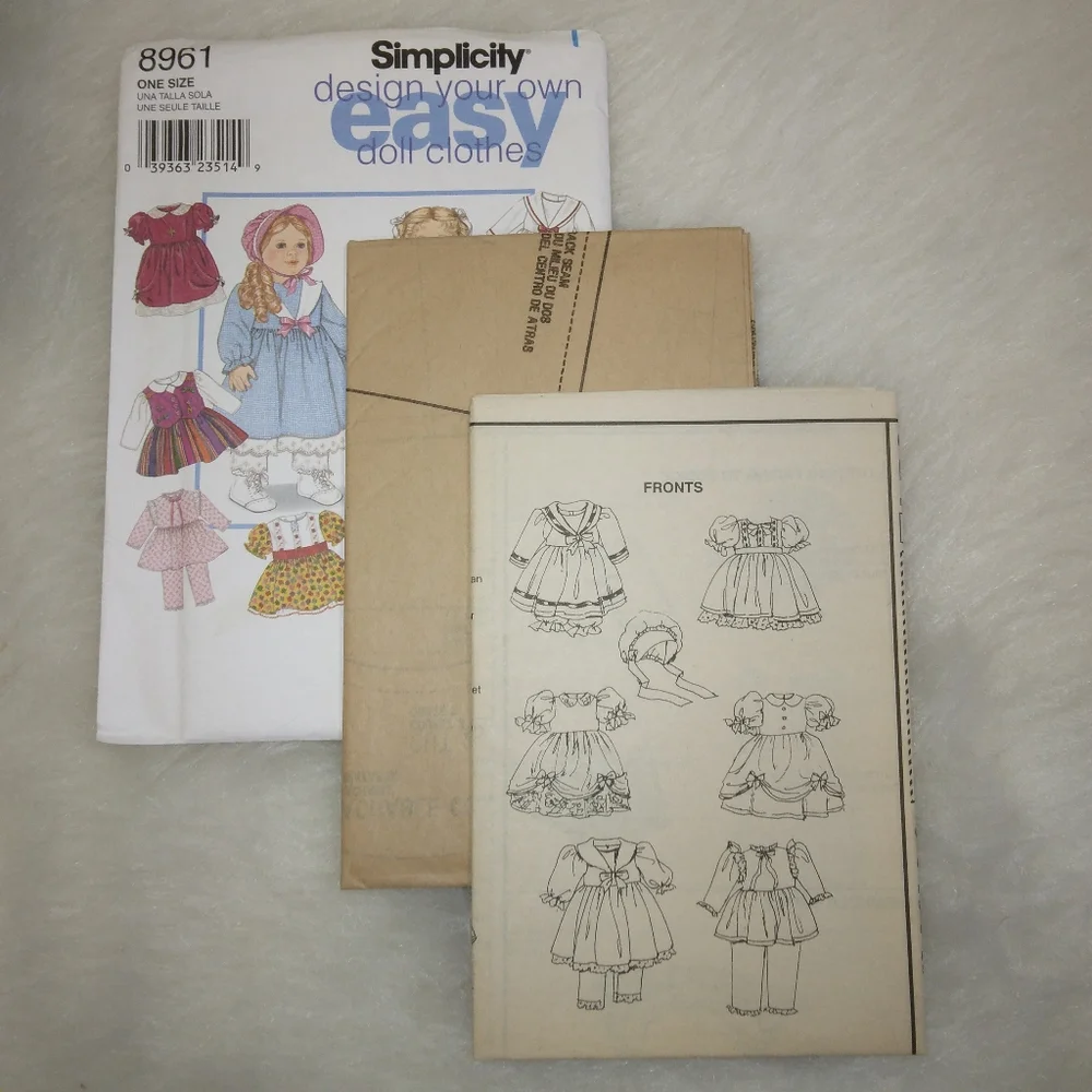 SIMPLICITY 8961 Design your own doll clothes for 18